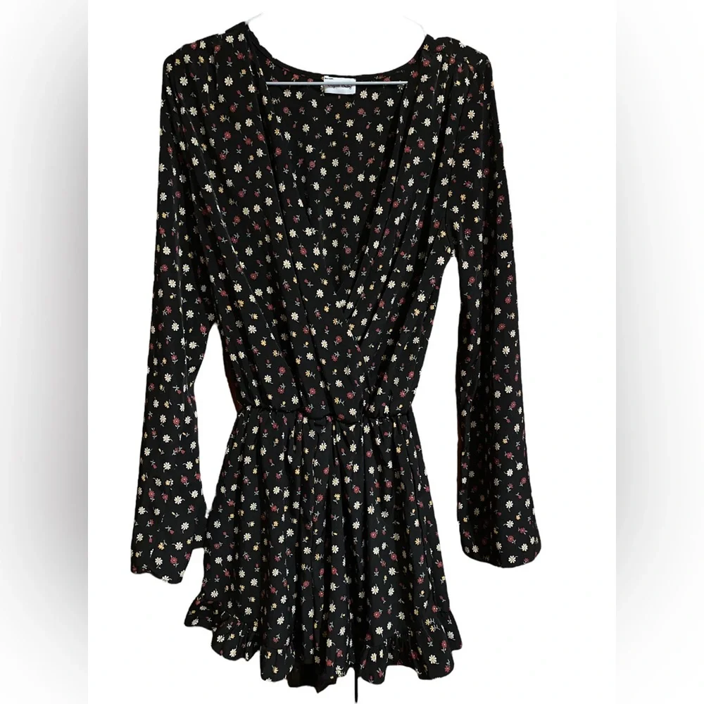 Brigitte Bailey long sleeve black floral romper size large - Picture 2 of 7